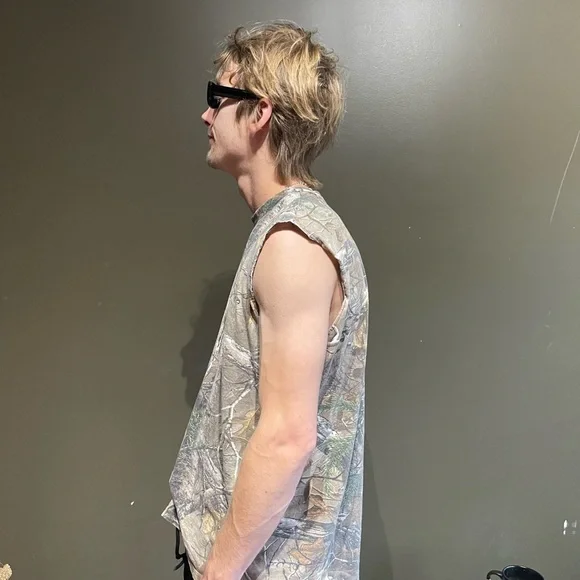 Realtree Camouflage Tanktop - Picture 3 of 4